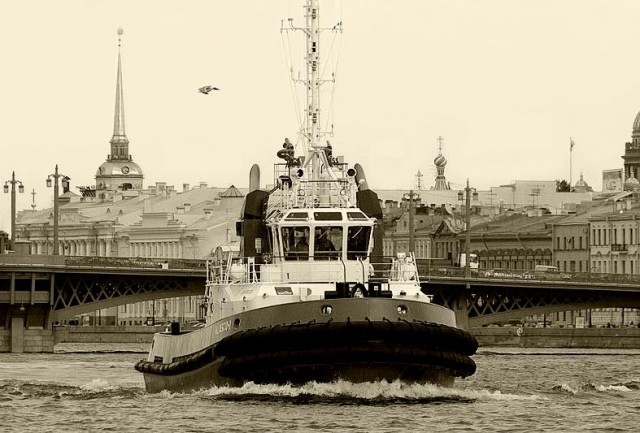 Новое краболовное судно компании "Антей"